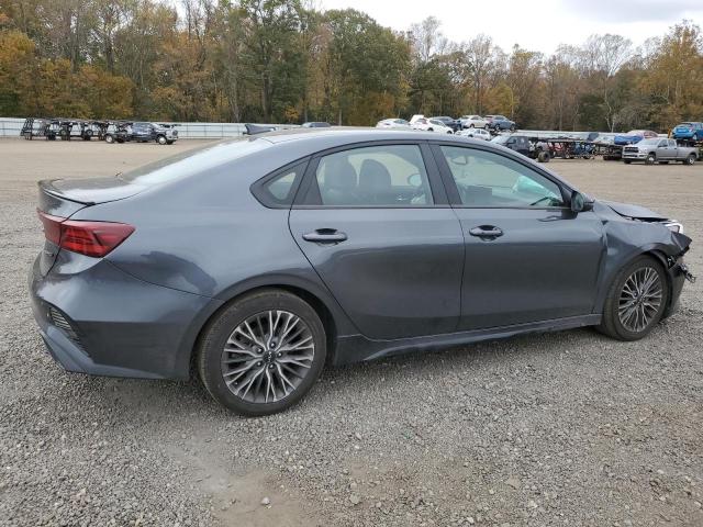 Фото 3 - KIA FORTE