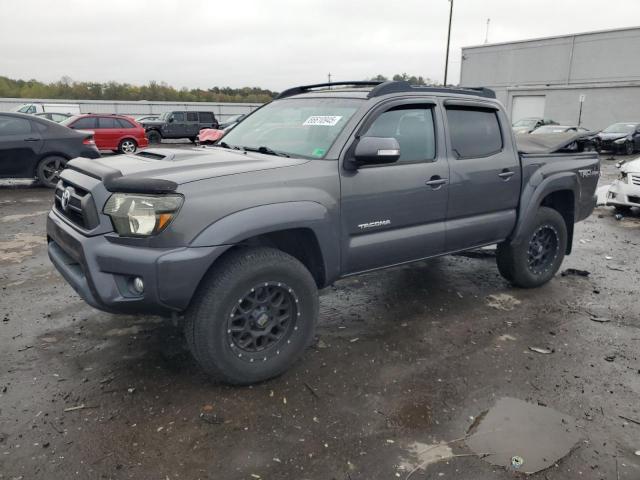 Фото 1 - TOYOTA TACOMA