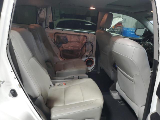 Фото 11 - TOYOTA HIGHLANDER