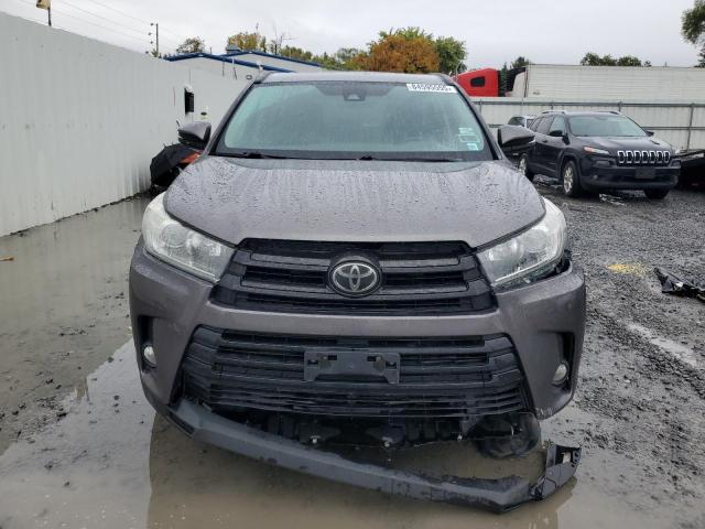 Фото 5 - TOYOTA HIGHLANDER