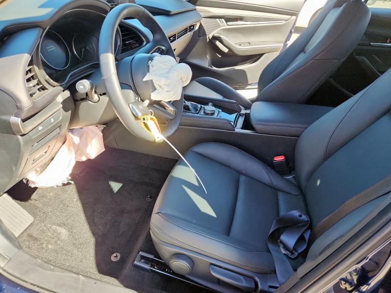 Фото 7 - MAZDA 3