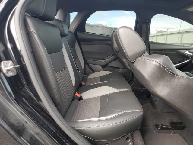 Фото 10 - FORD FOCUS