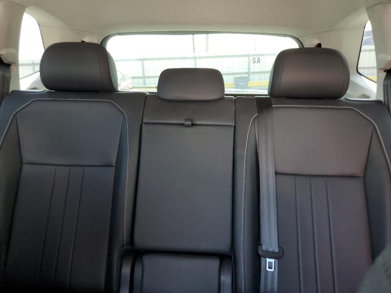 Фото 10 - VOLKSWAGEN TIGUAN