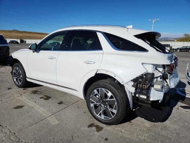 Фото 2 - GENESIS GV70