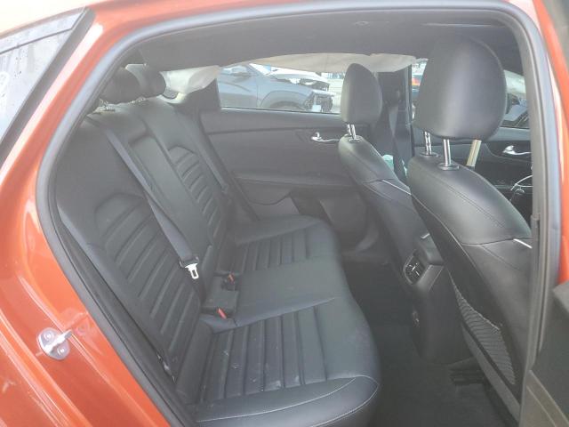 Фото 10 - KIA FORTE