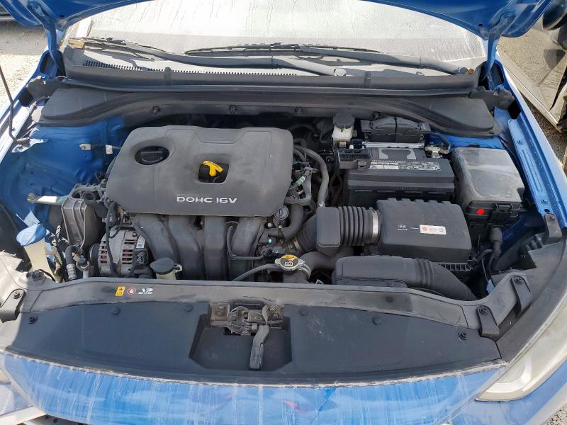 Фото 11 - HYUNDAI ELANTRA