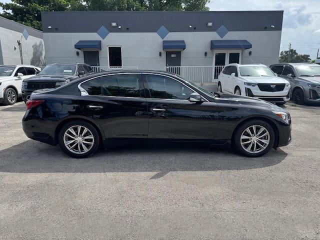 Фото 13 - INFINITI Q50