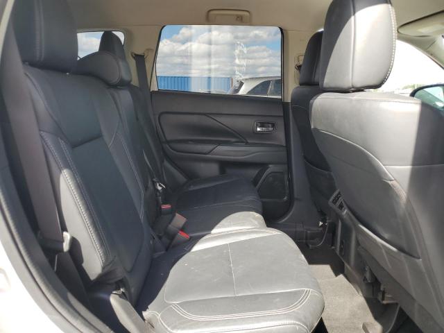 Фото 11 - MITSUBISHI OUTLANDER