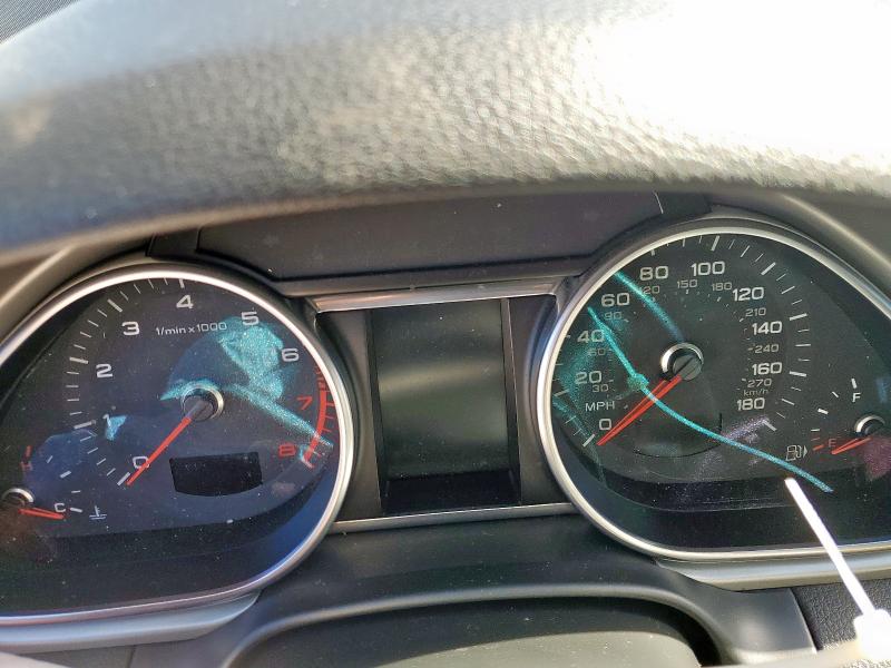 Фото 9 - AUDI Q7