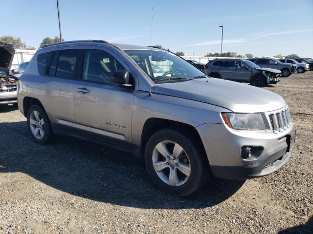 Фото 4 - JEEP COMPASS