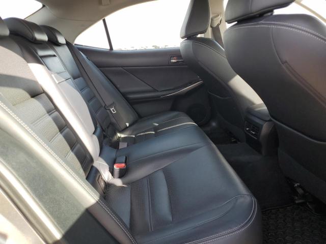 Фото 10 - LEXUS IS