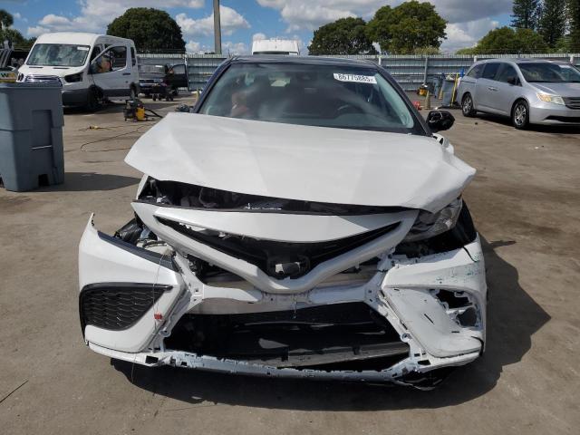 Фото 5 - TOYOTA CAMRY