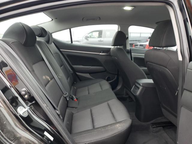 Фото 10 - HYUNDAI ELANTRA