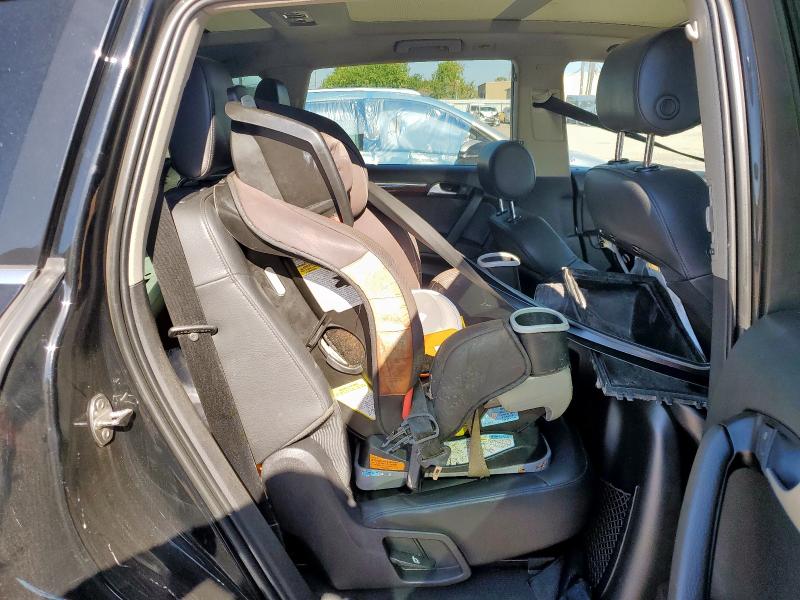 Фото 11 - AUDI Q7