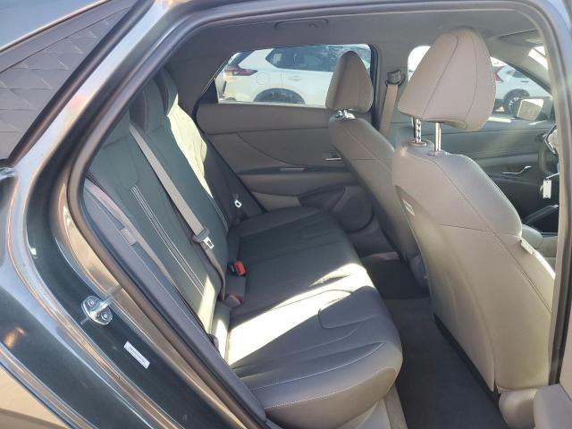 Фото 10 - HYUNDAI ELANTRA