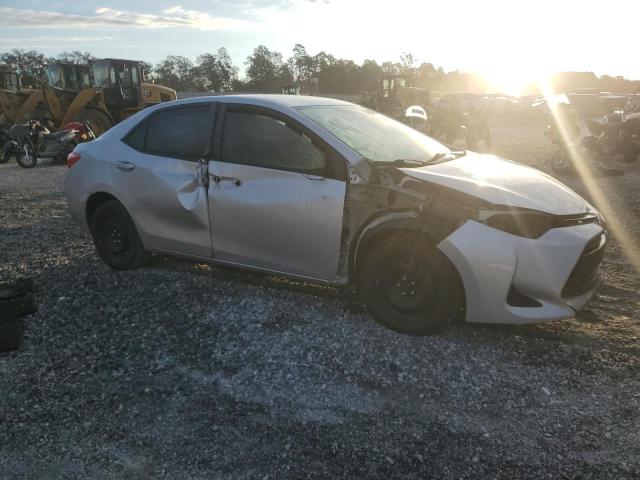 Фото 4 - TOYOTA COROLLA