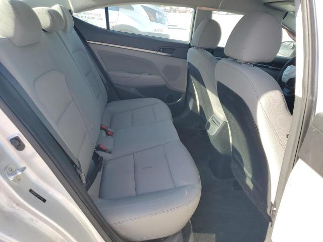 Фото 10 - HYUNDAI ELANTRA