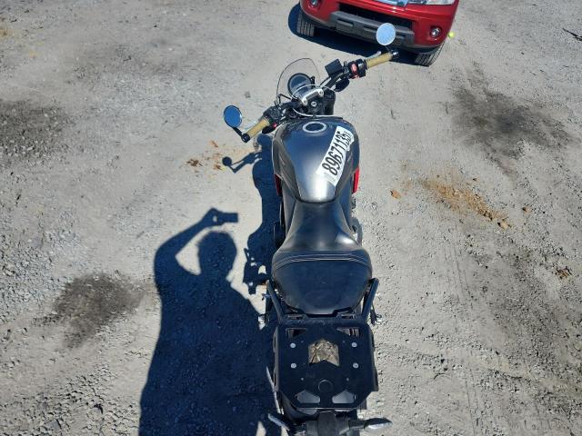 TRIUMPH TRIDENT 66 2022