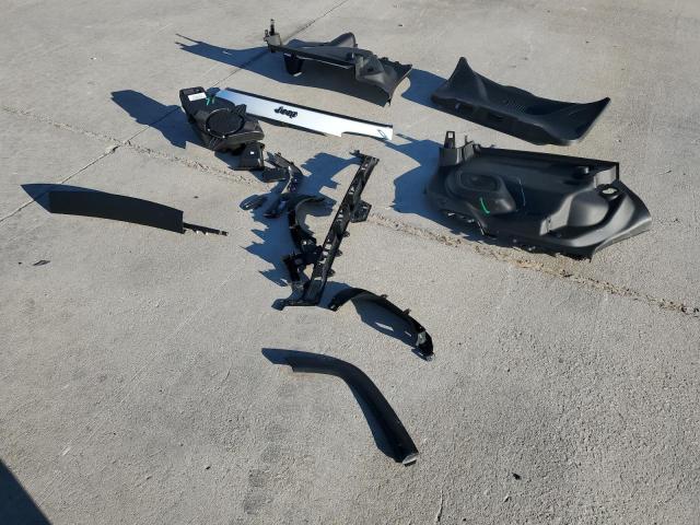 Фото 13 - JEEP COMPASS