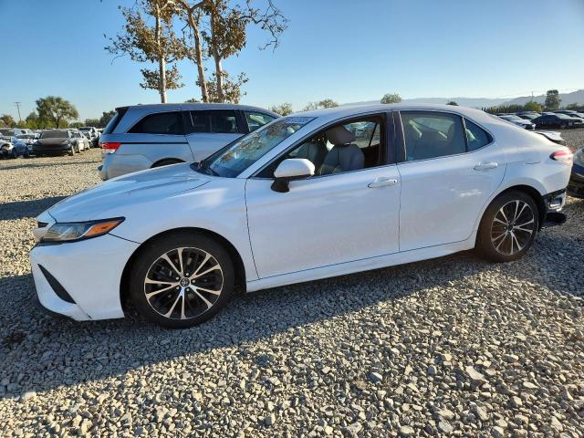 Фото 1 - TOYOTA CAMRY