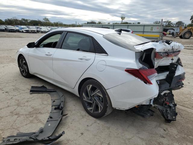 Фото 2 - HYUNDAI ELANTRA