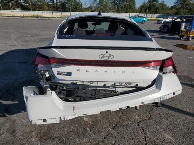 Фото 6 - HYUNDAI ELANTRA