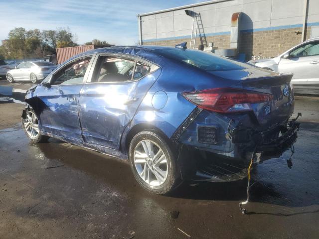 Фото 2 - HYUNDAI ELANTRA