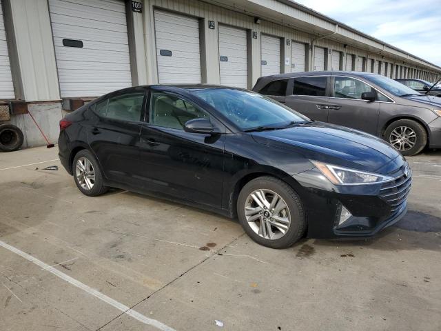 Фото 4 - HYUNDAI ELANTRA