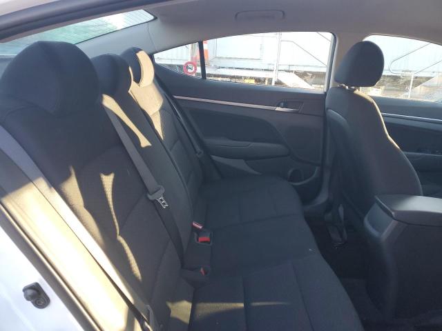 Фото 10 - HYUNDAI ELANTRA