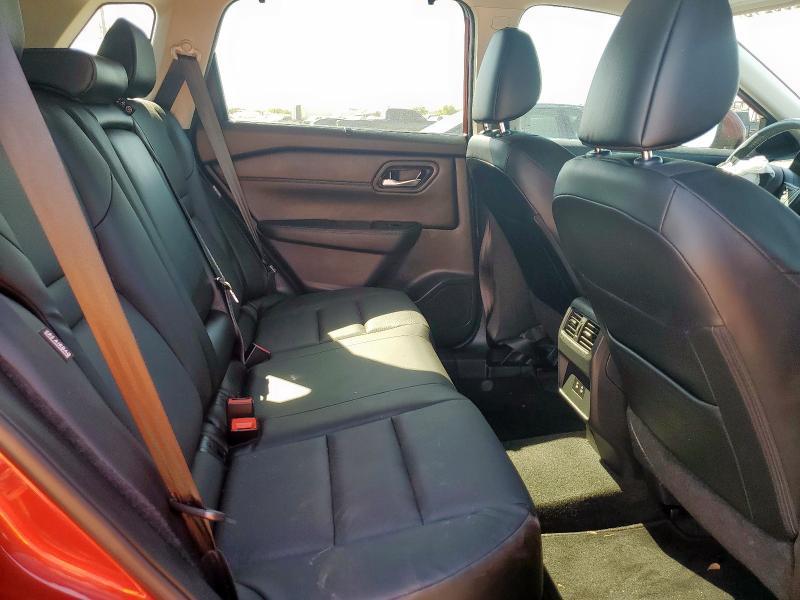 Фото 11 - NISSAN ROGUE