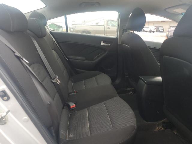 Фото 10 - KIA FORTE