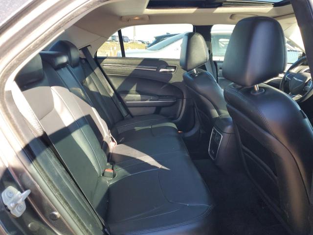 Фото 10 - CHRYSLER 300