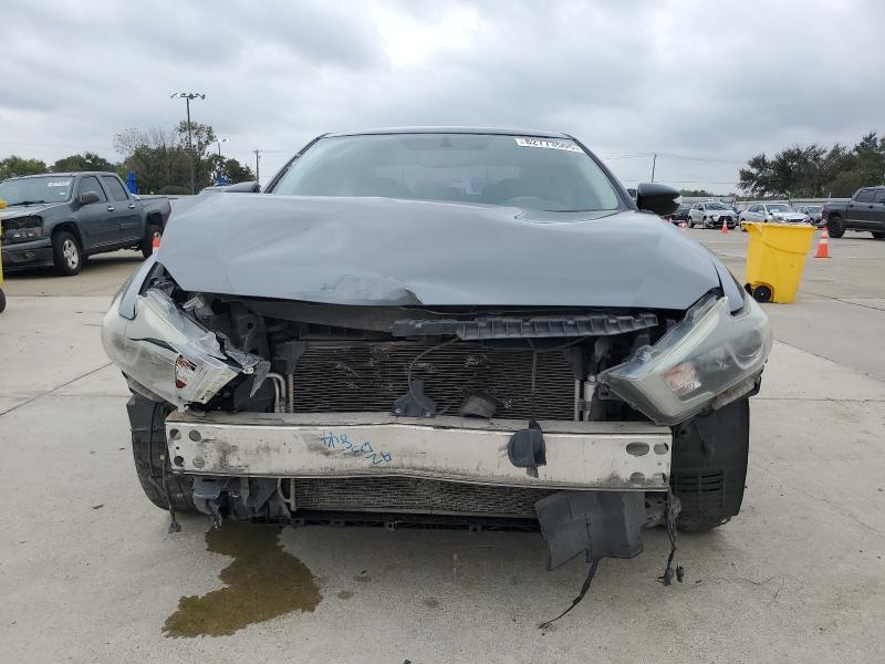 Фото 5 - NISSAN MAXIMA