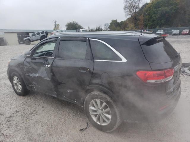 Фото 2 - KIA SORENTO