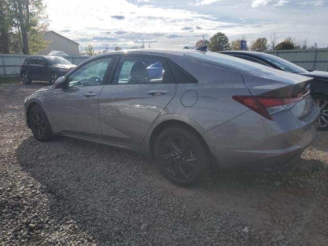 Фото 2 - HYUNDAI ELANTRA