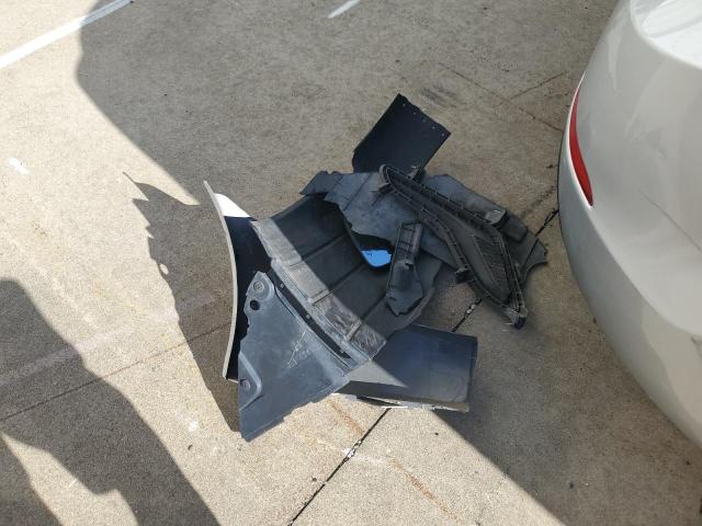 Фото 12 - HYUNDAI ELANTRA