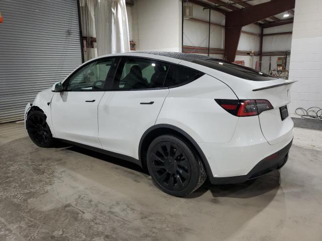 Фото 2 - TESLA MODEL Y