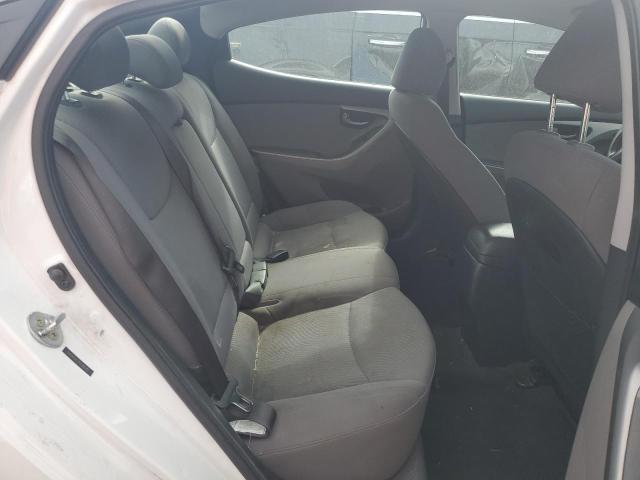 Фото 10 - HYUNDAI ELANTRA