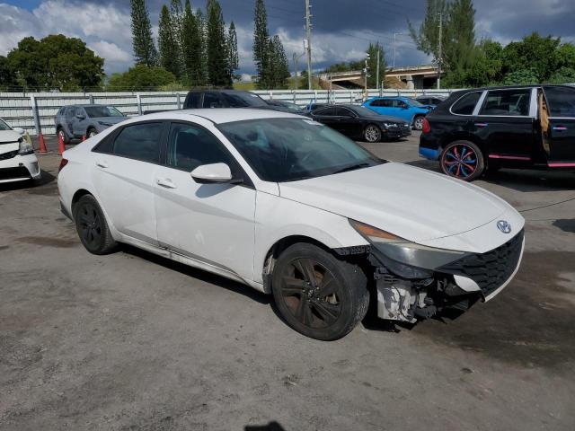 Фото 4 - HYUNDAI ELANTRA