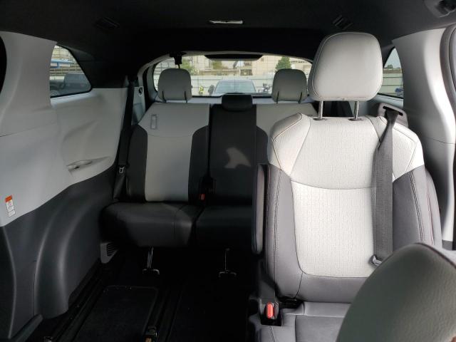 Фото 10 - TOYOTA SIENNA