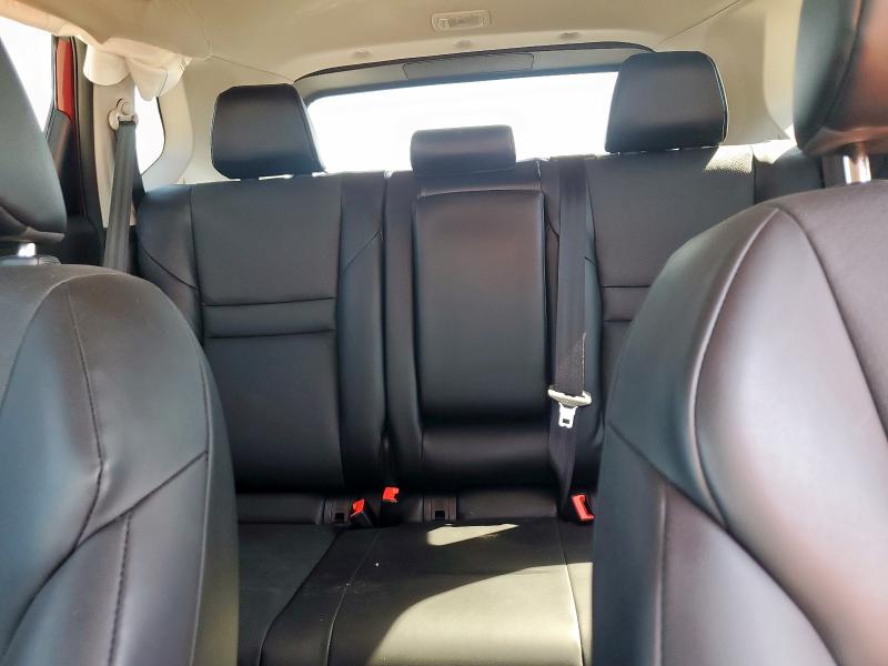 Фото 10 - NISSAN ROGUE