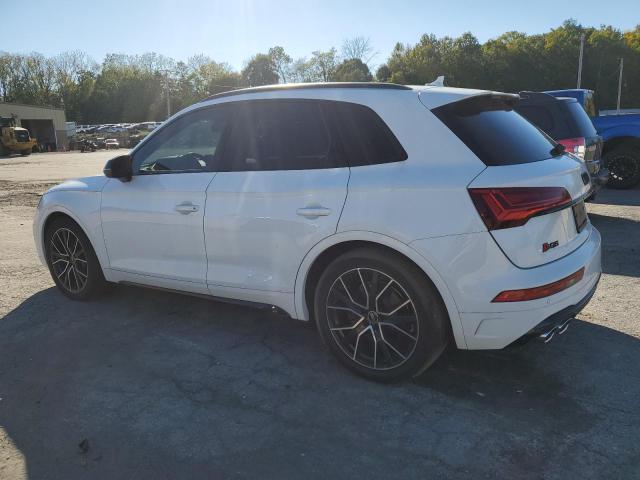 Фото 2 - AUDI SQ5