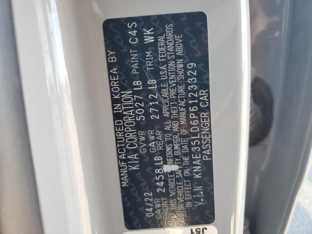 Фото 12 - KIA STINGER