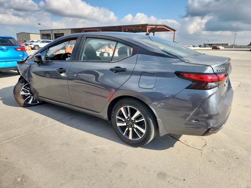 Фото 2 - NISSAN VERSA