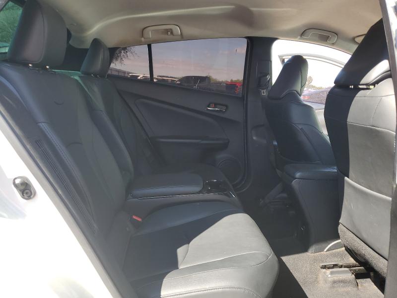 Фото 10 - TOYOTA PRIUS