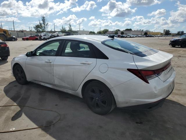 Фото 2 - HYUNDAI ELANTRA