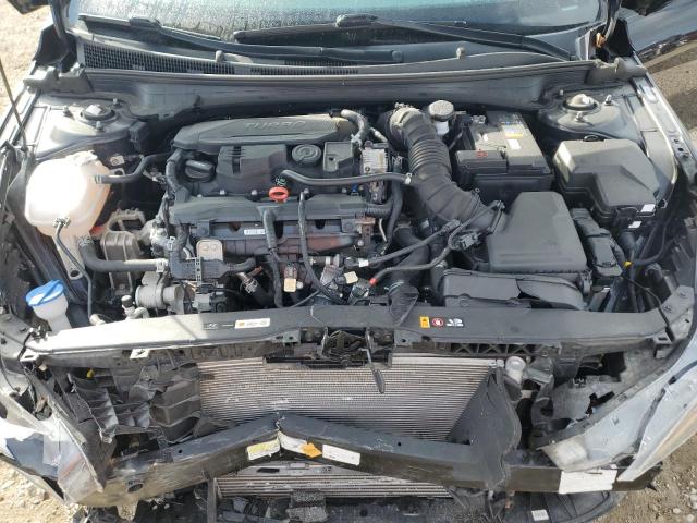 Фото 11 - HYUNDAI ELANTRA