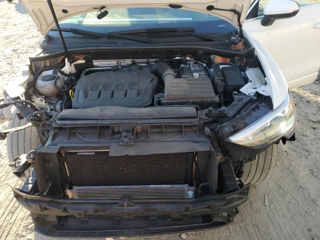 Фото 12 - AUDI Q3