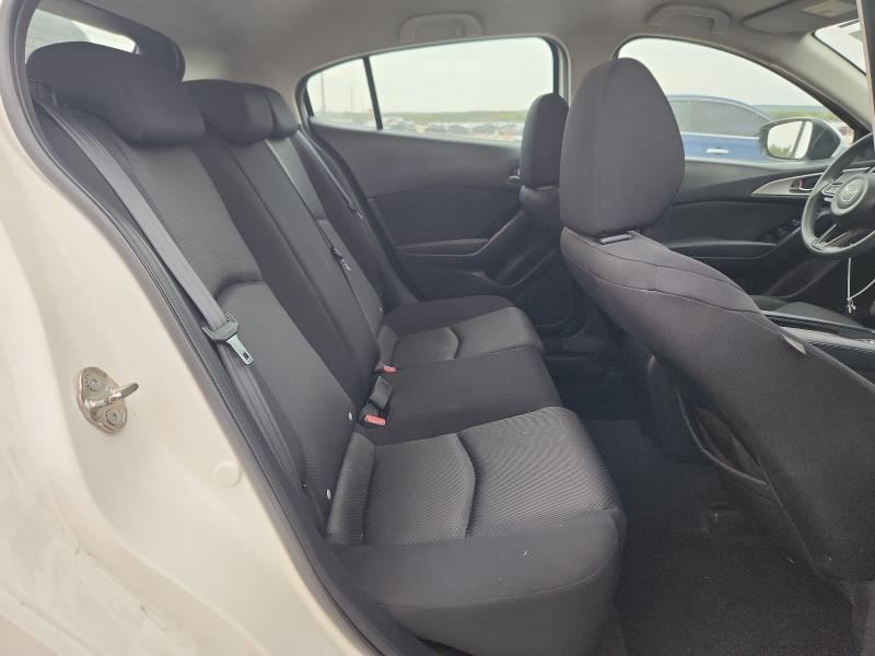 Фото 10 - MAZDA 3