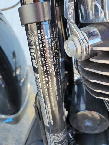 HARLEY-DAVIDSON FL 2022